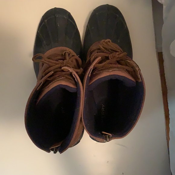 Women’s Sperry Duck Boots - Picture 4 of 5